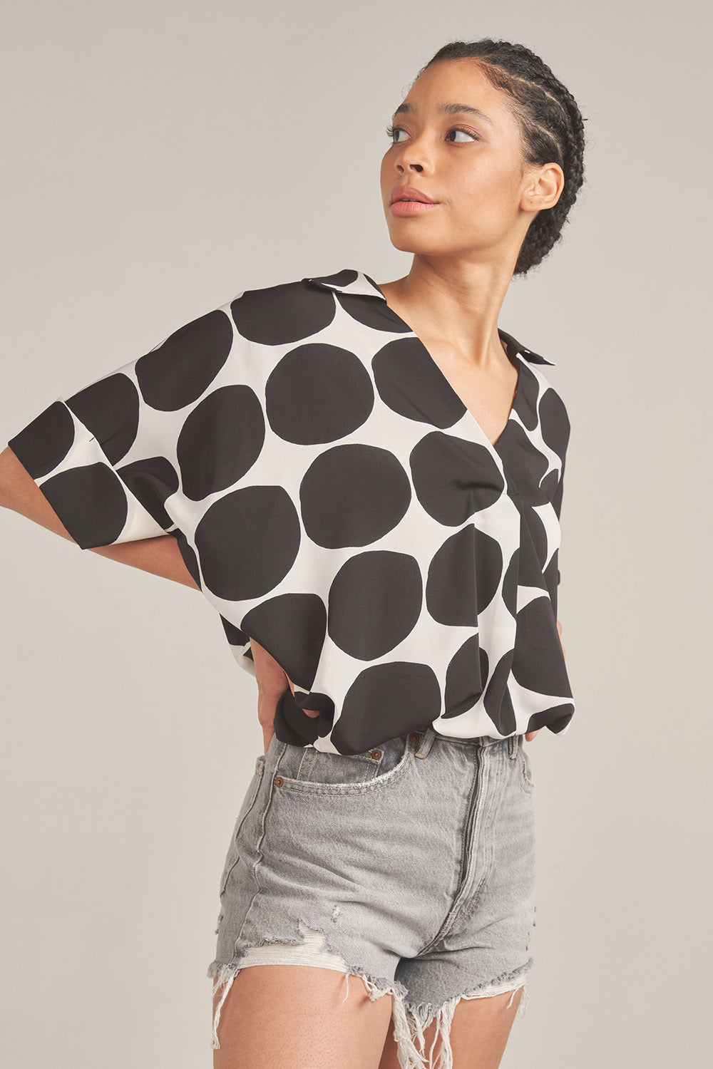 Dotted Roll-Up Sleeve Collared Tunic Top
