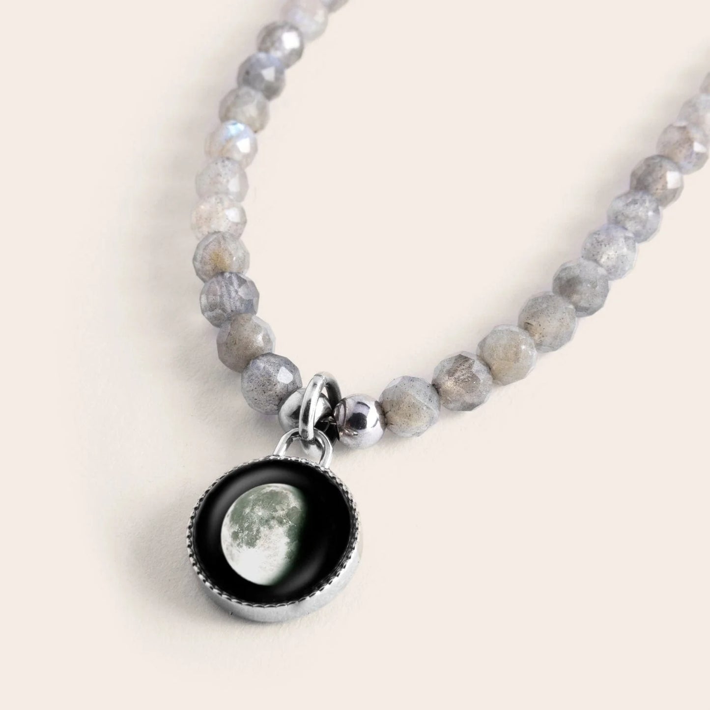 Bhavana Crystal Necklace | Gray Agate