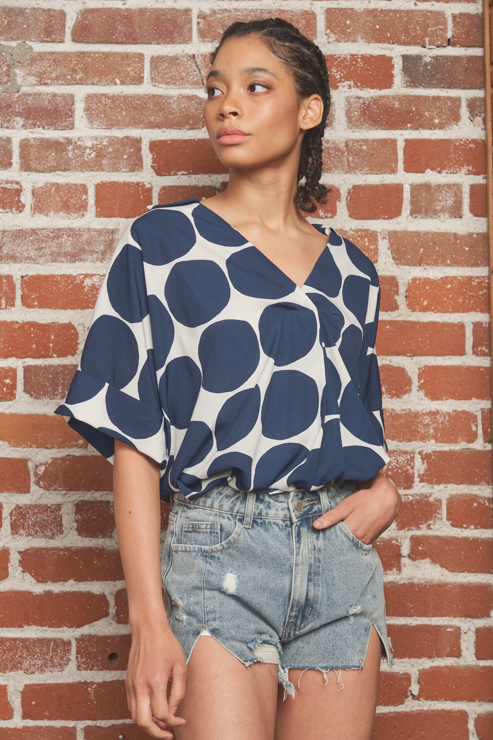 Dotted Roll-Up Sleeve Collared Tunic Top