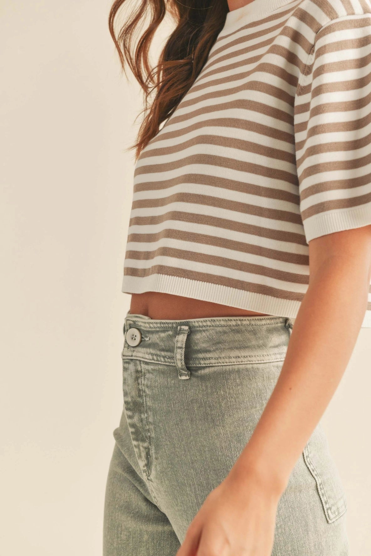 Short Sleeve Stripe Pattern Knitted Top