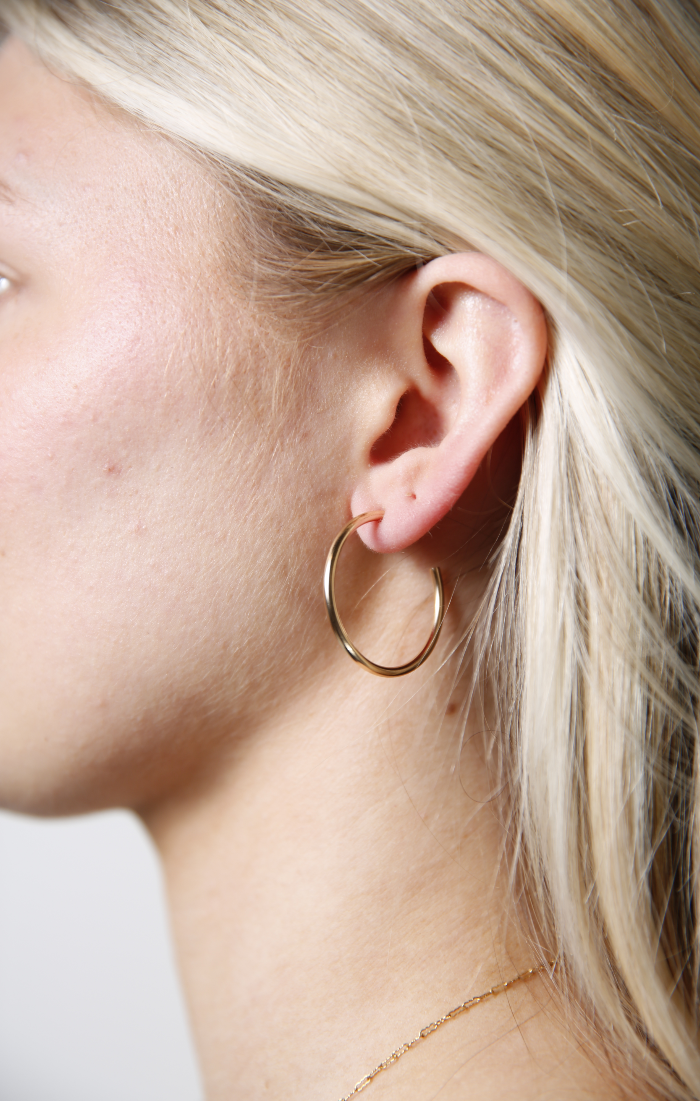 Everyday Medium Hoops