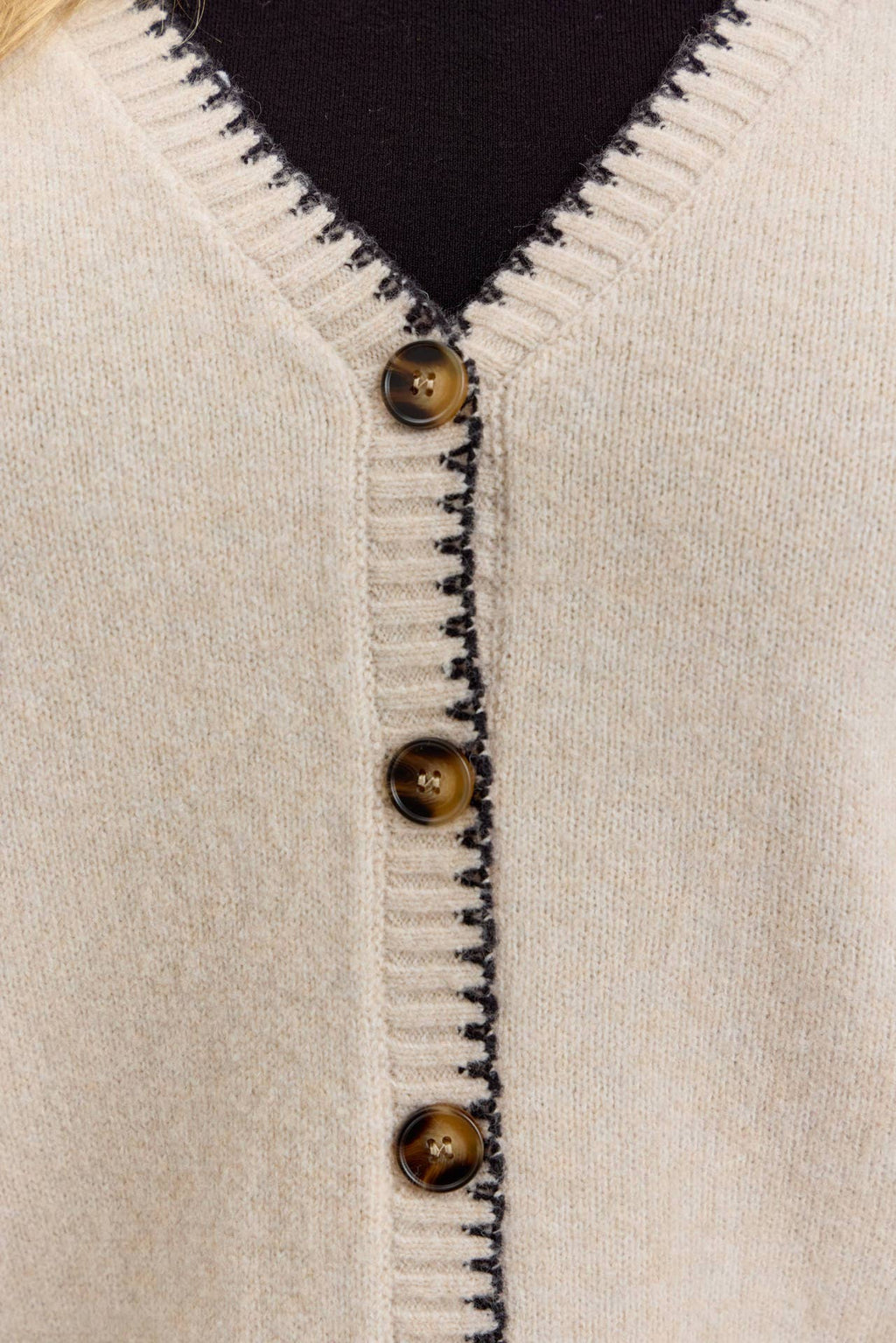 [PLUS] WOOL BLENDED MERROW STITCH BOXY CARDIGAN
