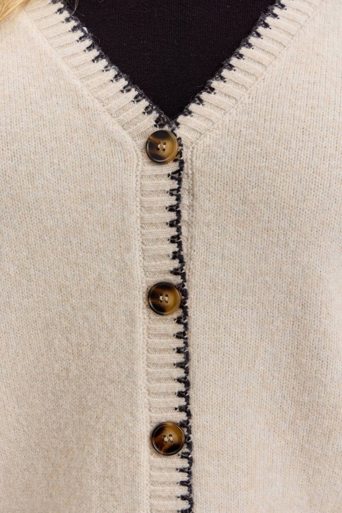 [PLUS] WOOL BLENDED MERROW STITCH BOXY CARDIGAN