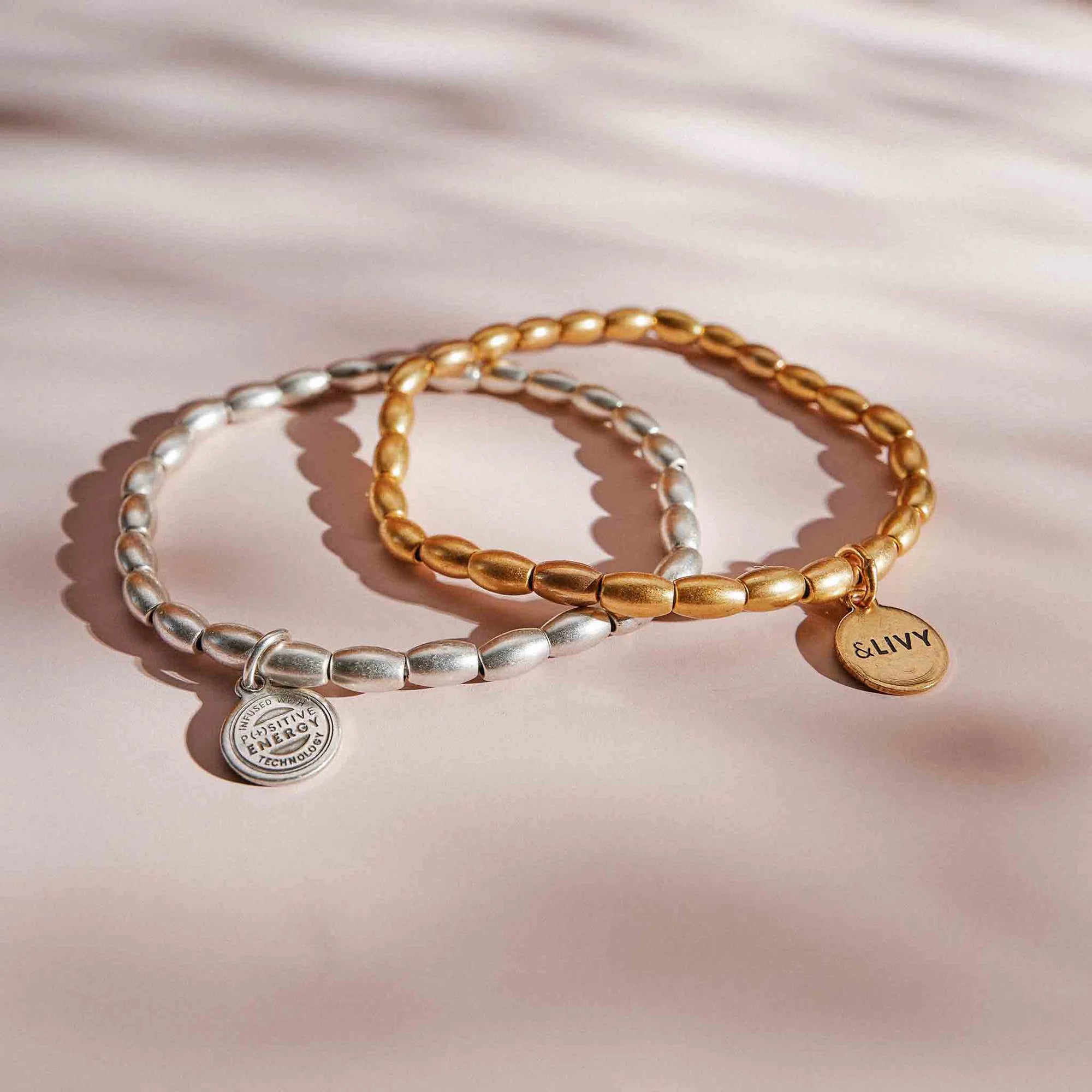 Catch My Drift? Beaded Stretch Bracelet
