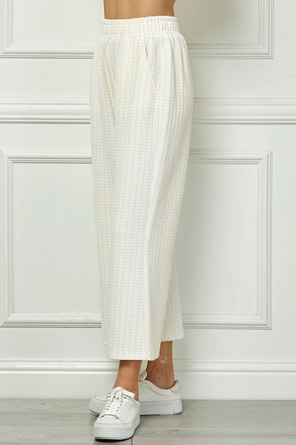 Textured Wide Crop Pants