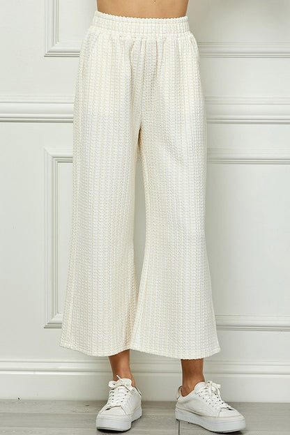 Textured Wide Crop Pants