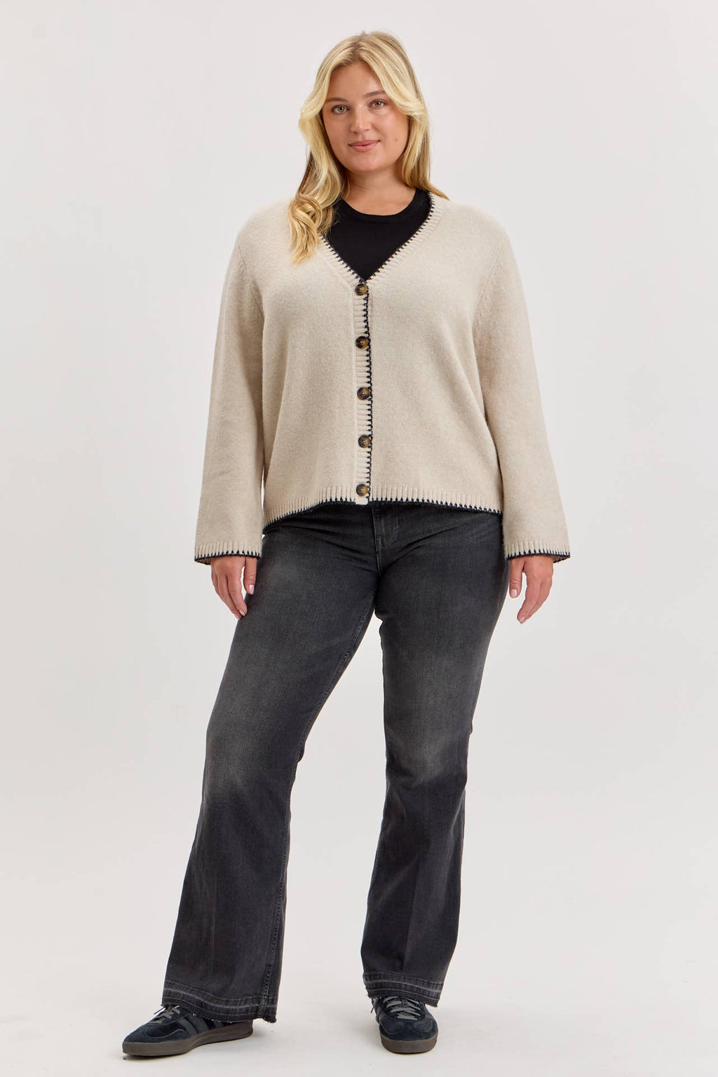 [PLUS] WOOL BLENDED MERROW STITCH BOXY CARDIGAN