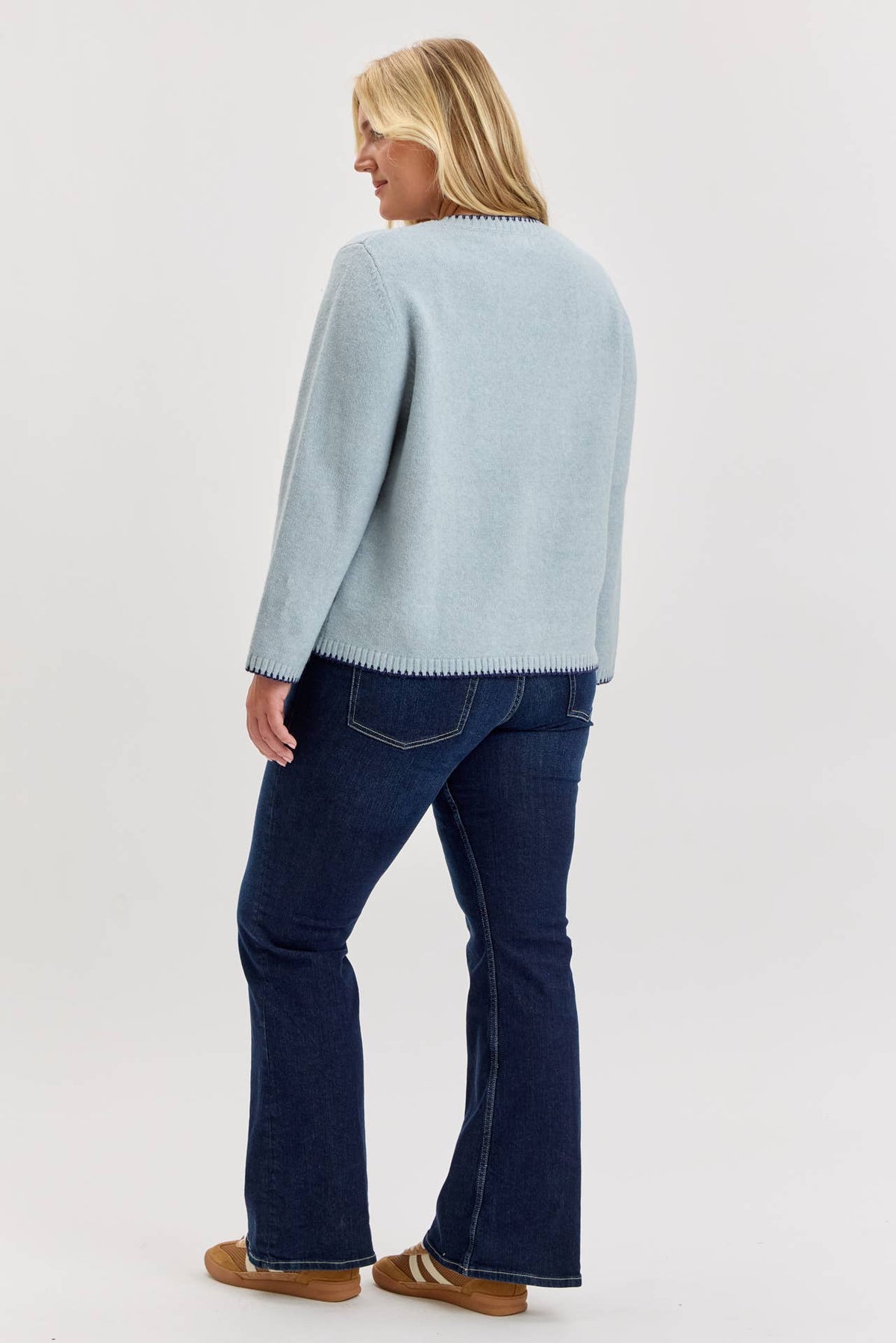 [PLUS] WOOL BLENDED MERROW STITCH BOXY CARDIGAN