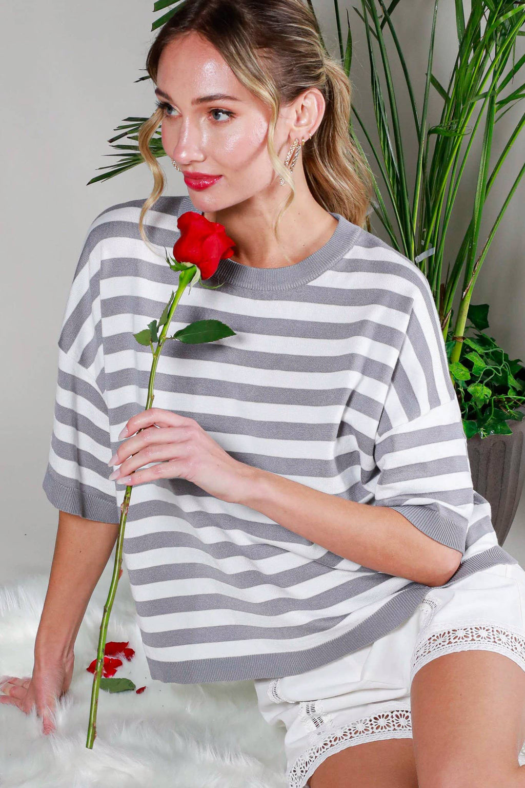 Crew Neck Short-Sleeve Stripe Sweater