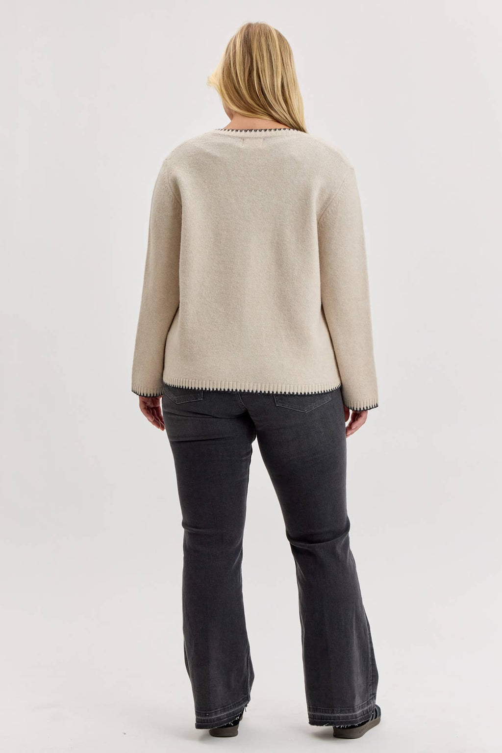 [PLUS] WOOL BLENDED MERROW STITCH BOXY CARDIGAN