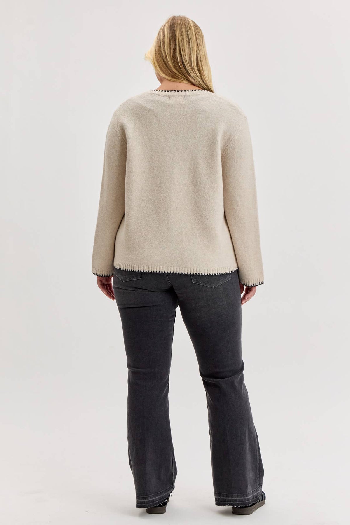 [PLUS] WOOL BLENDED MERROW STITCH BOXY CARDIGAN