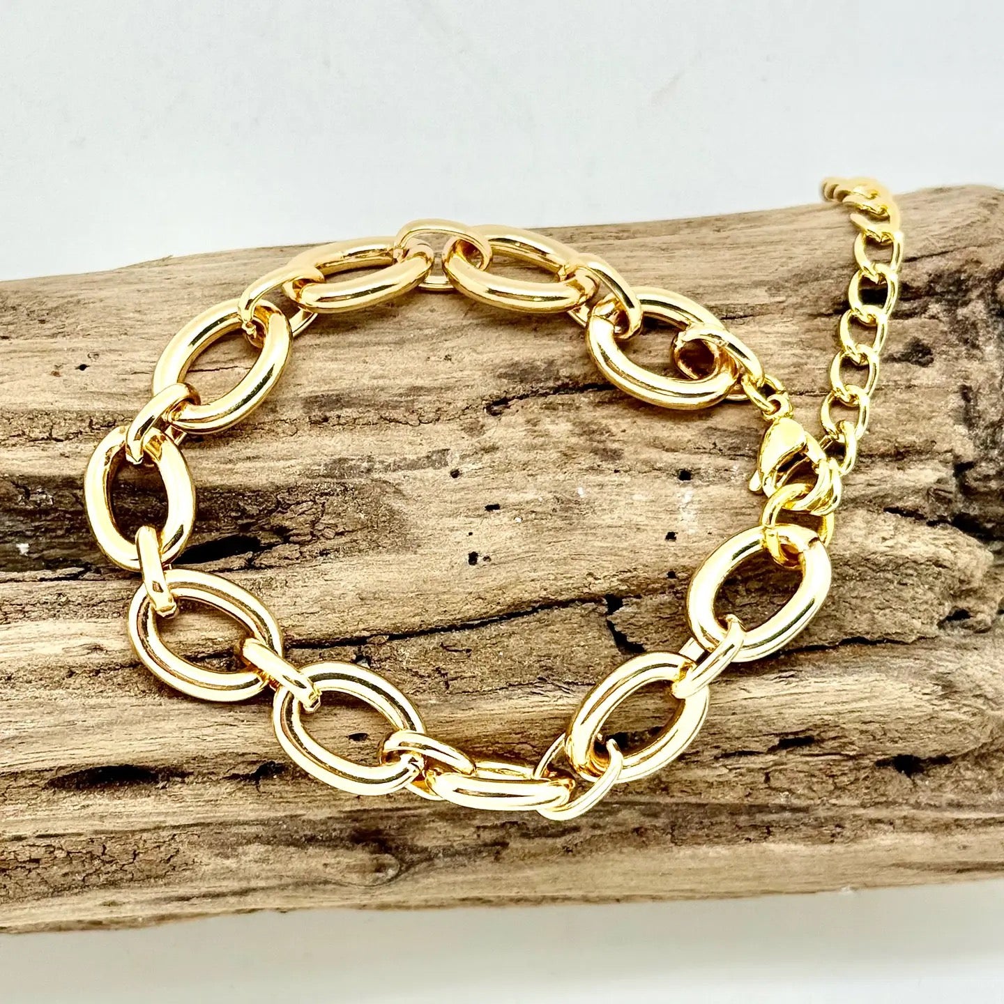 Bracelet Electroplated Gold Oval 7” with 2” Extension
