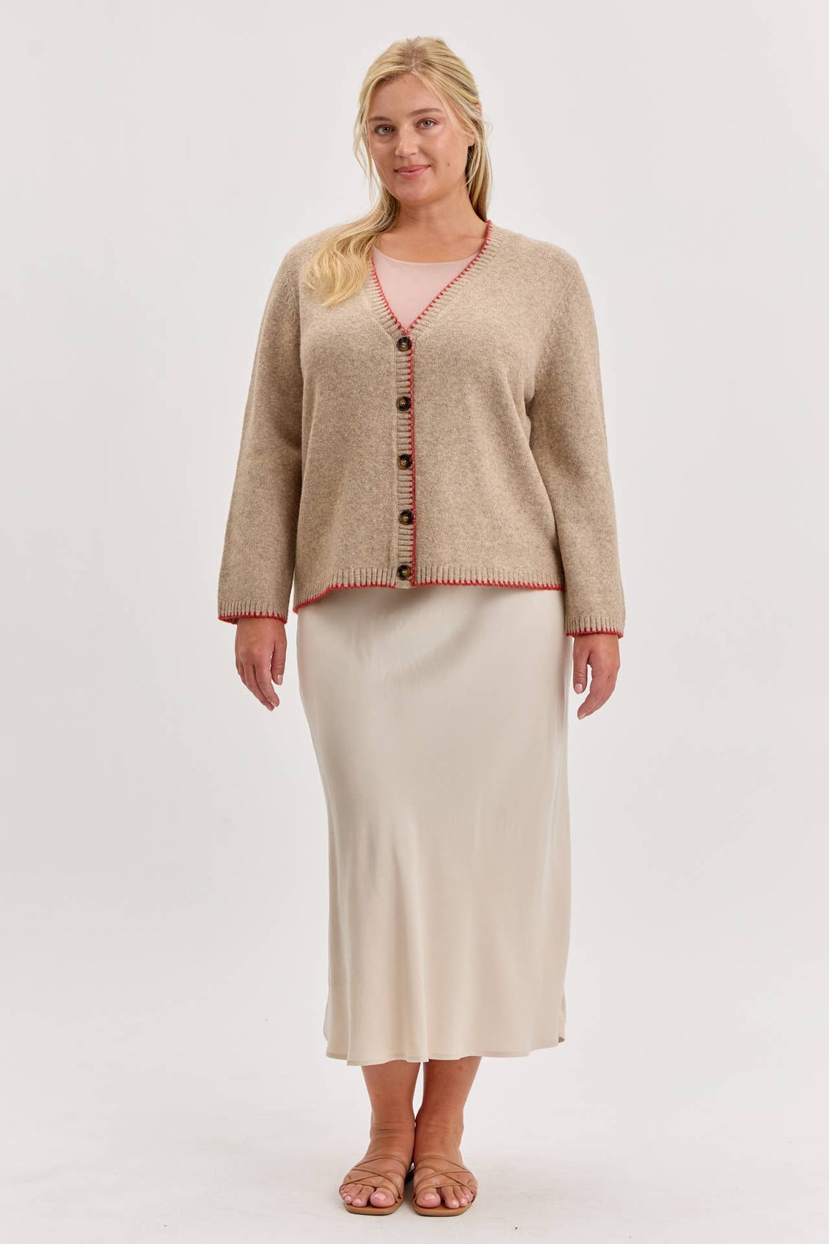 [PLUS] WOOL BLENDED MERROW STITCH BOXY CARDIGAN