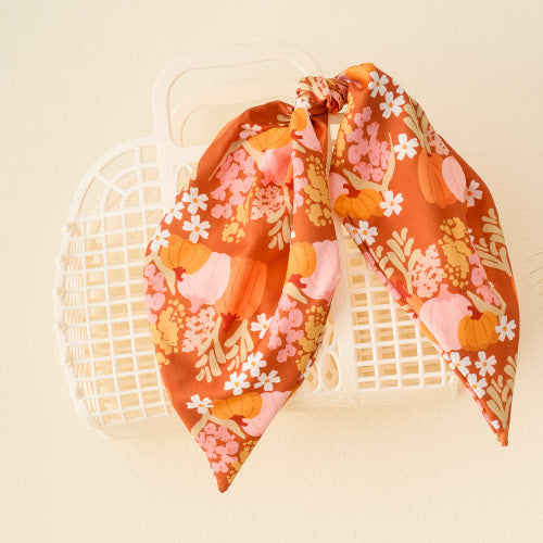 So Jelly Basket with Scarf | Cream & Harvest Blooms