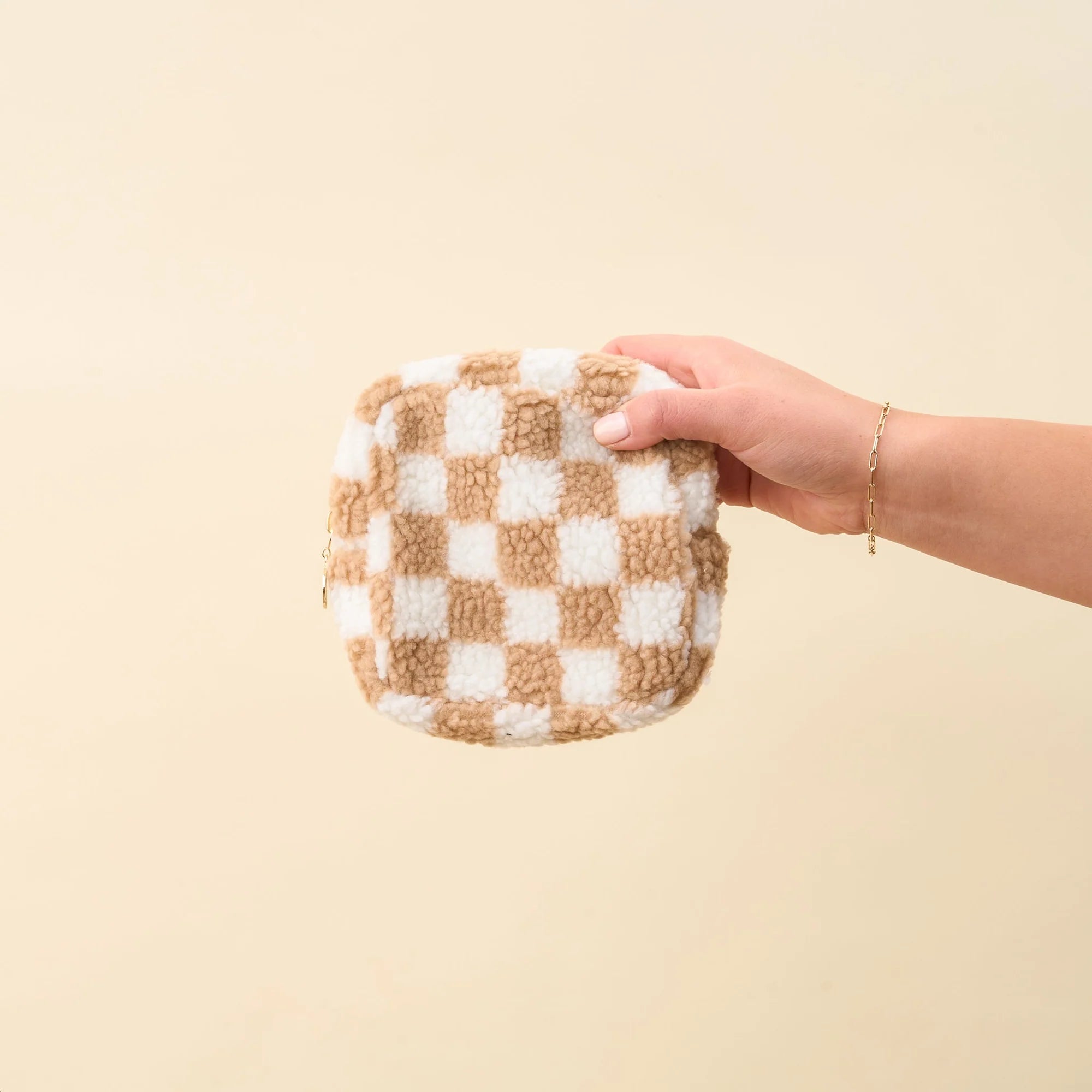 Square Teddy Pouch | Tan Checker
