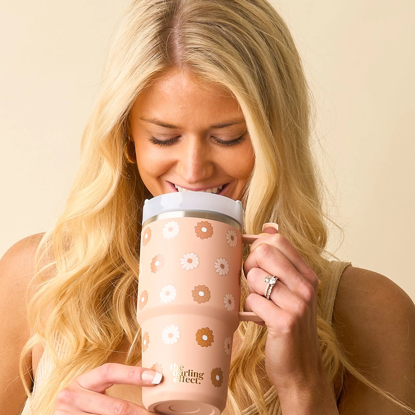 20 oz Tumbler | Darling Daisy Tan