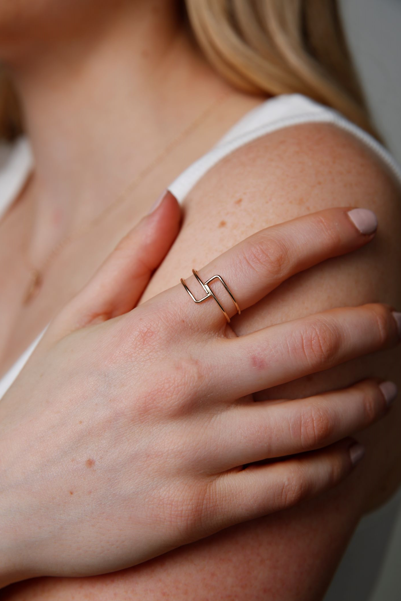 Meander Ring